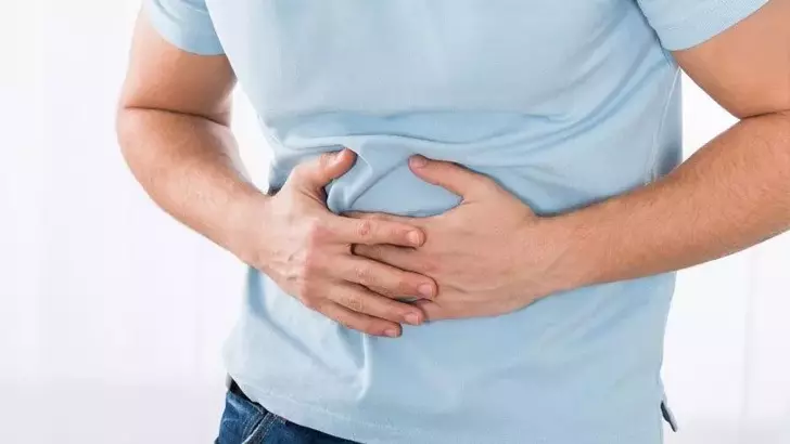 Şişkinlik ve Sindirim Sorunları Neden Artıyor? Günlük Hayatta Dikkat Edilmesi Gerekenler